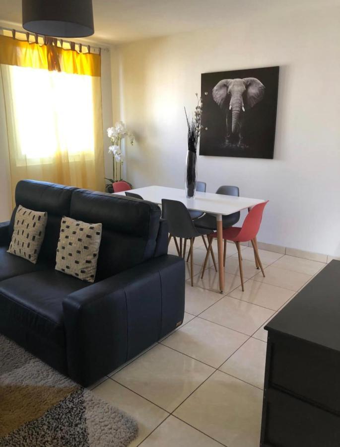 מונט-לה-ג'ולי Grand Logement A 300 Metres De La Gare מראה חיצוני תמונה